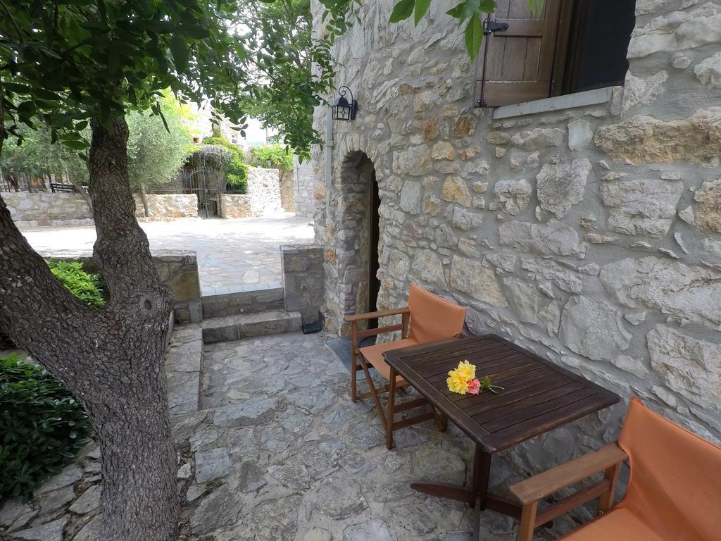 Avgonima All Seasons Hotel Exterior photo